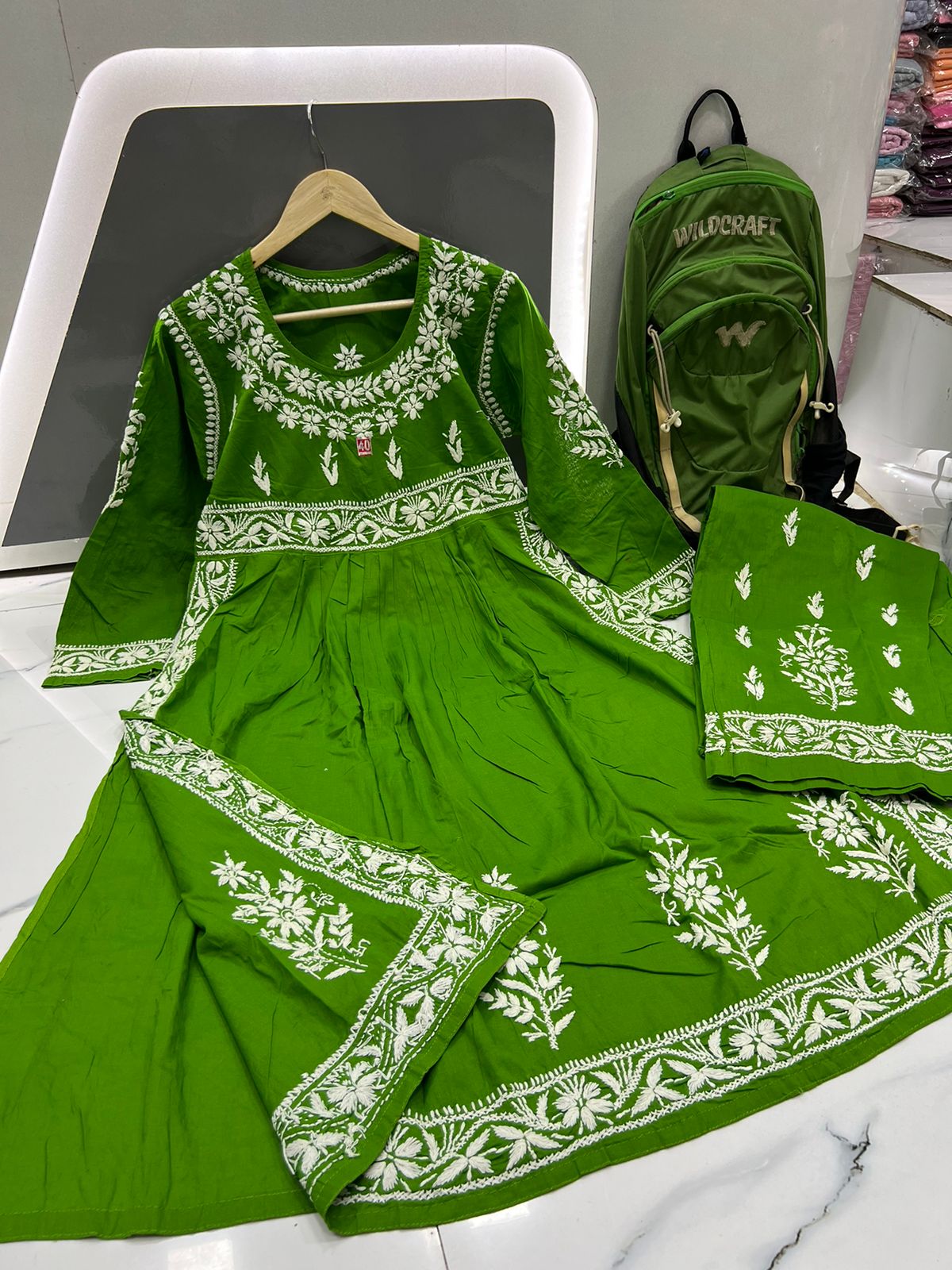 Nayra Gown Set