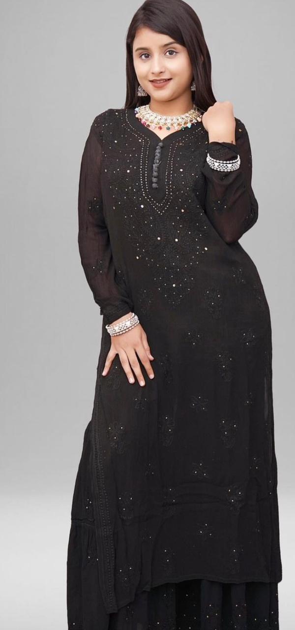 Afreen Mukesh Set