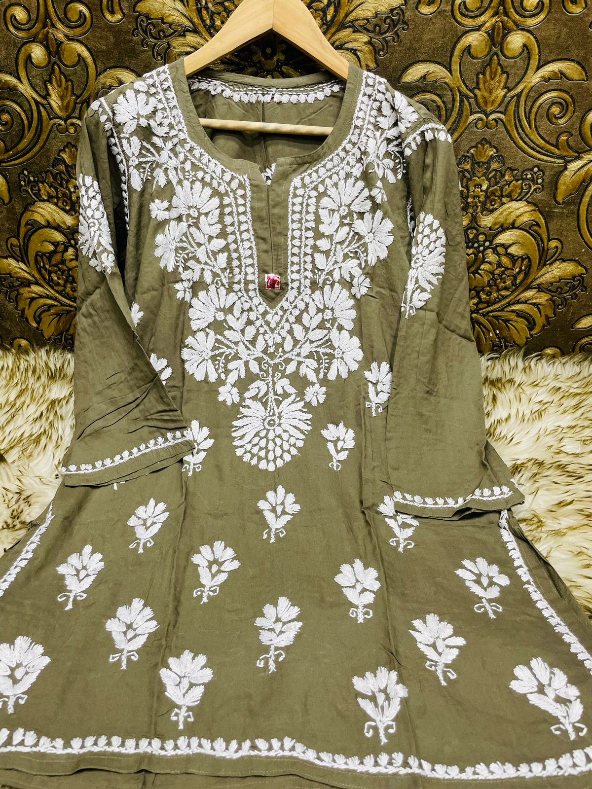 Modal Short Top