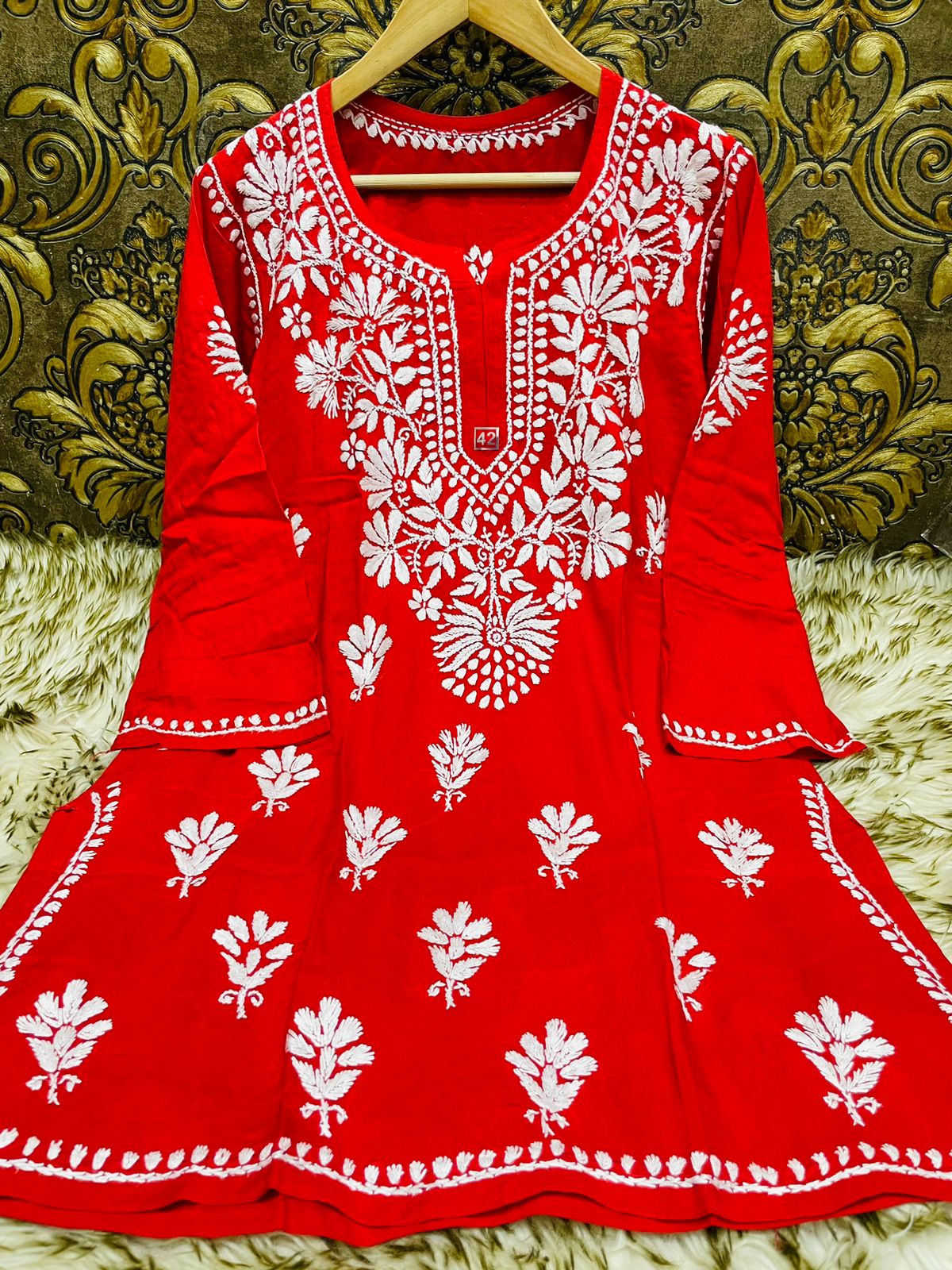 Modal Short Top