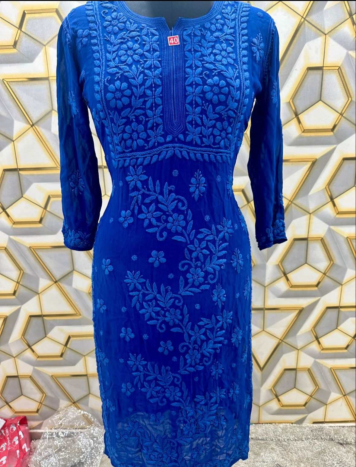 Viscose kurta with 3D chikankari work