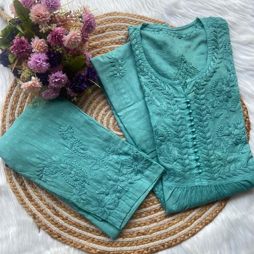 Nayra cut 2pc dobby cotton set