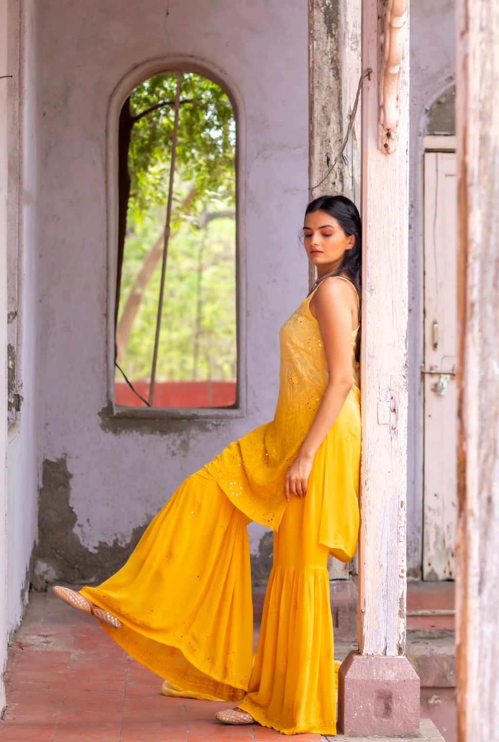 Viscose 3pc set kurta, garara and dupatta with mukaish work