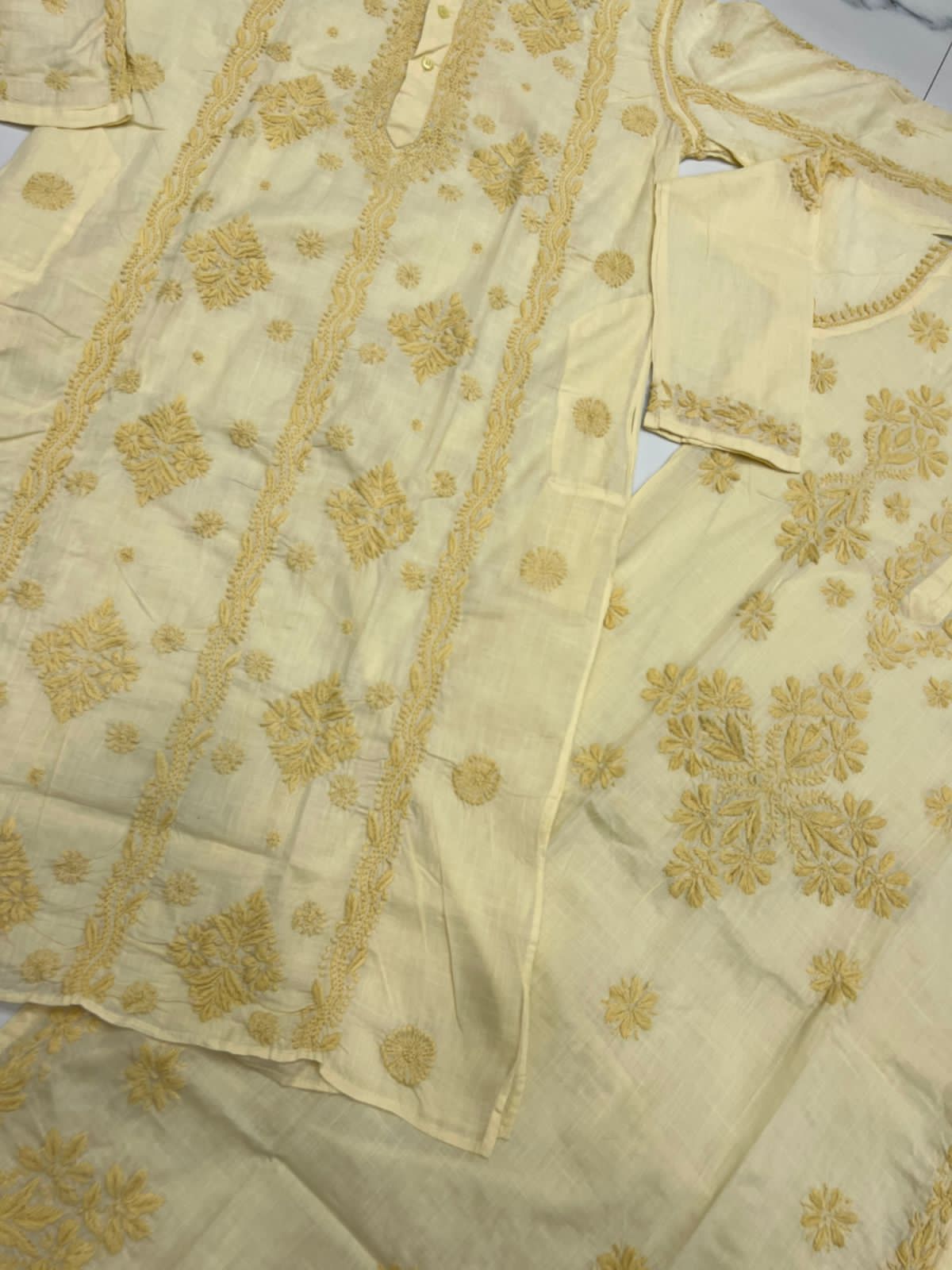 Couple wears men and women cotton set