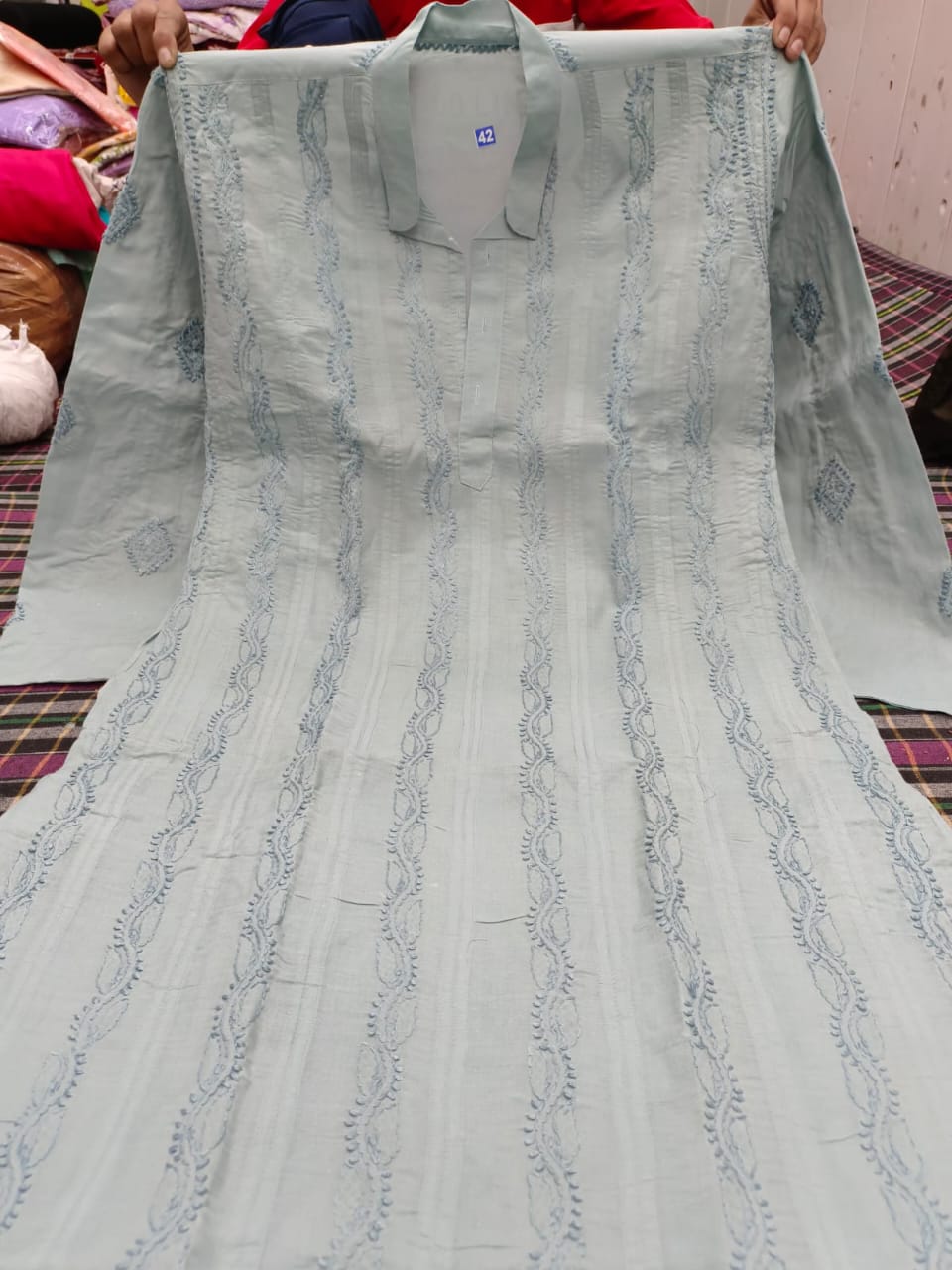 Men's kurta with beautiful chikankari handwork