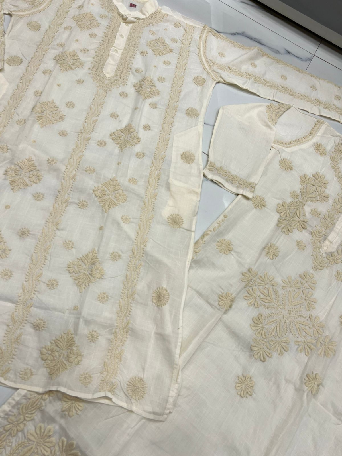 Couple wears men and women cotton set