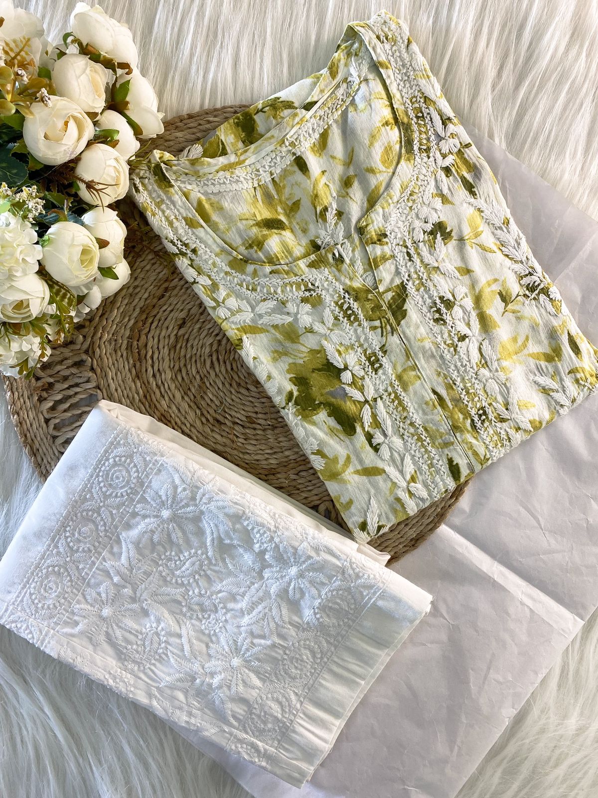 Mal mal kurta and pant with beautiful chikankari handwork
