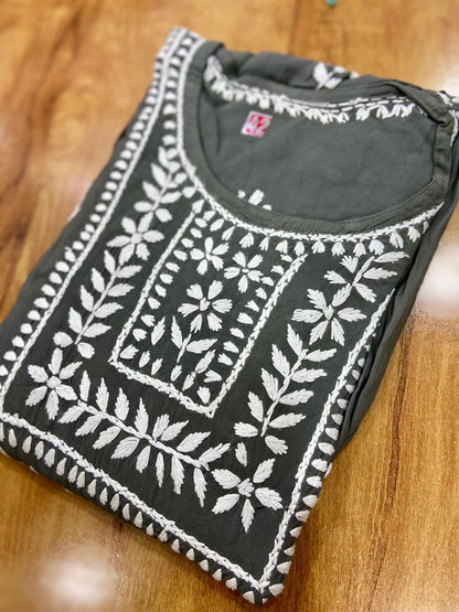 Nyara kurta