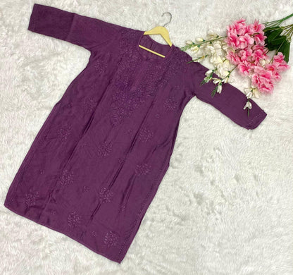 Chanderi kurta with beautiful chikankari handwork