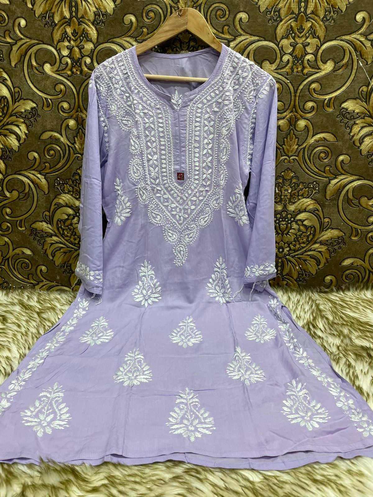 Modal Gala Buta Kurti