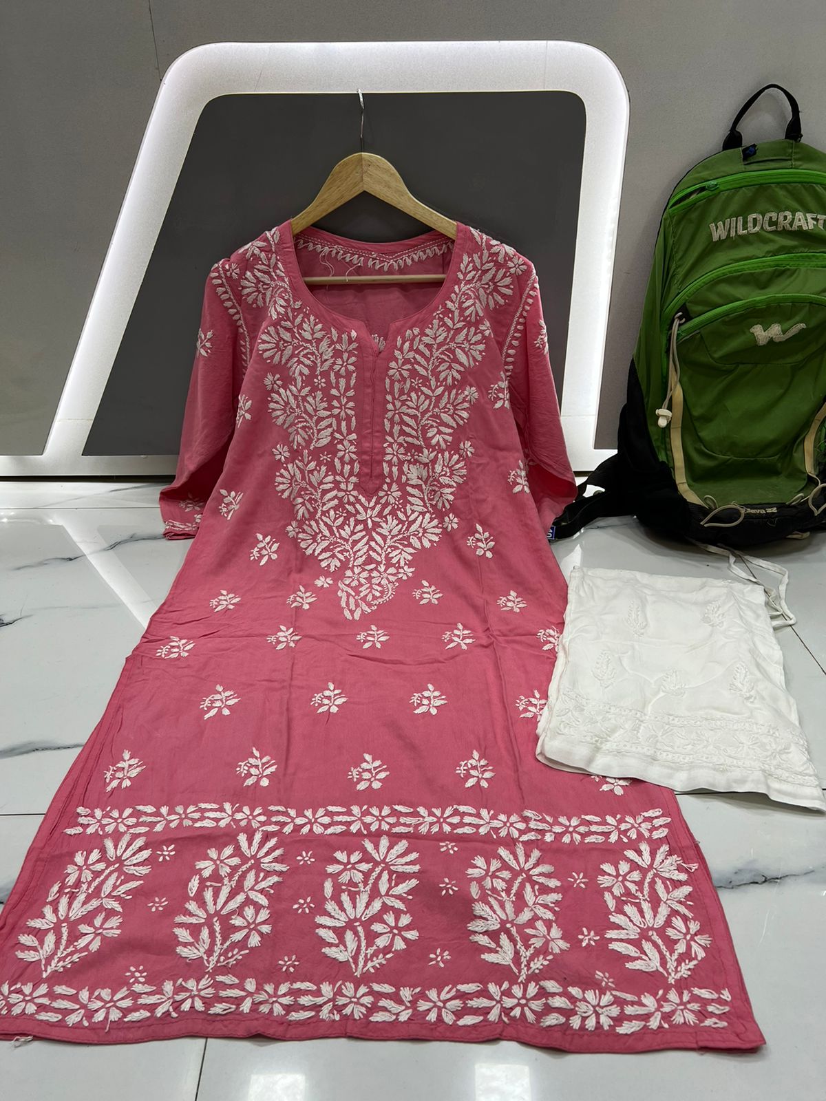 Modal Kurti